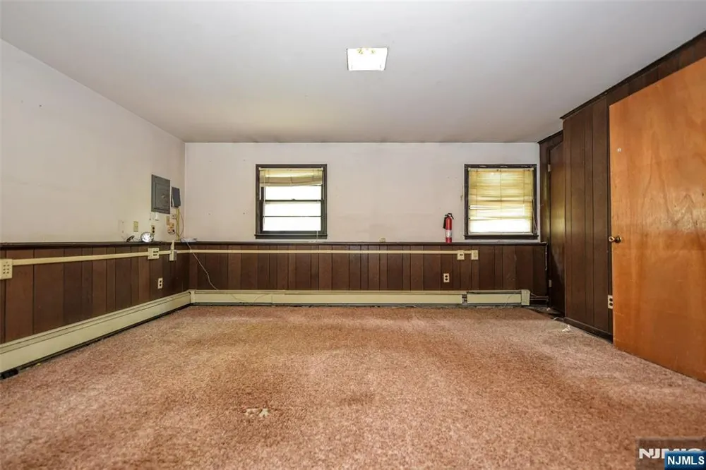 479 Goffle Road Wyckoff, NJ 07481
