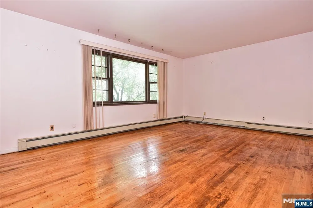 479 Goffle Road Wyckoff, NJ 07481