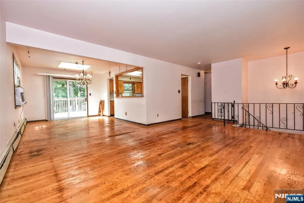 479 Goffle Road Wyckoff, NJ 07481
