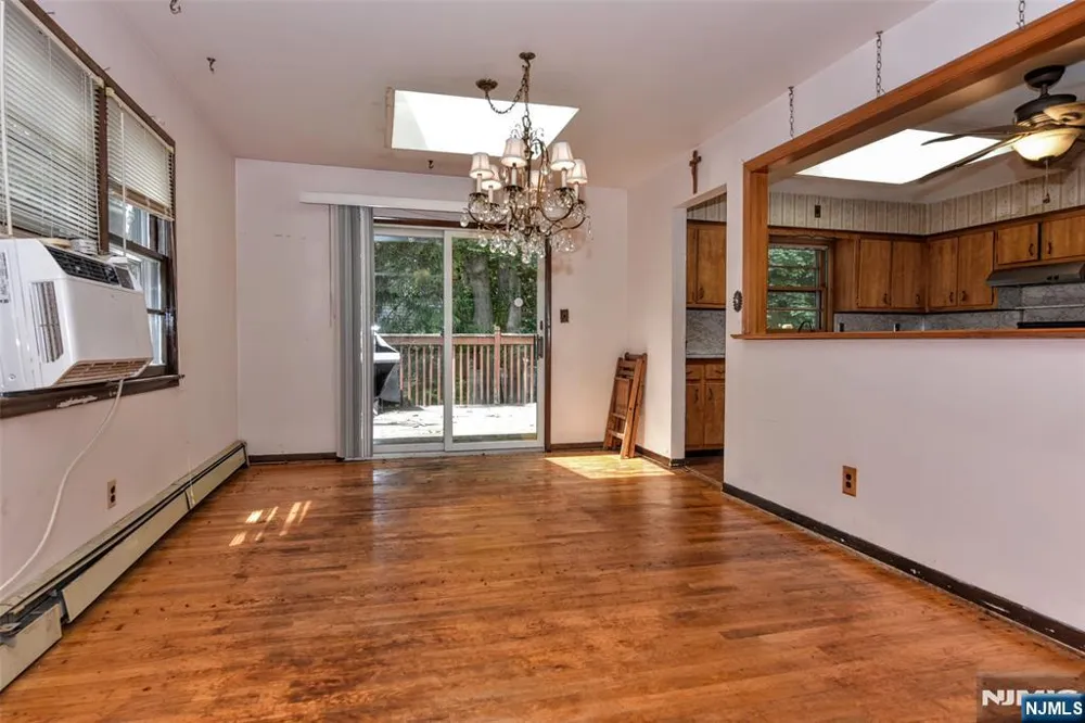 479 Goffle Road Wyckoff, NJ 07481