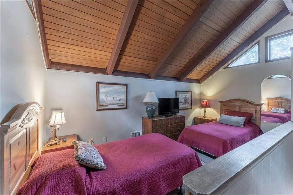 135 Wolfscratch Drive Big Canoe, GA 30143