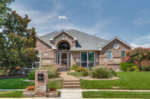 1533 Estates Way
