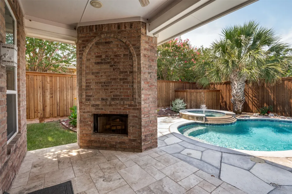 1533 Estates Way Carrollton, TX 75006