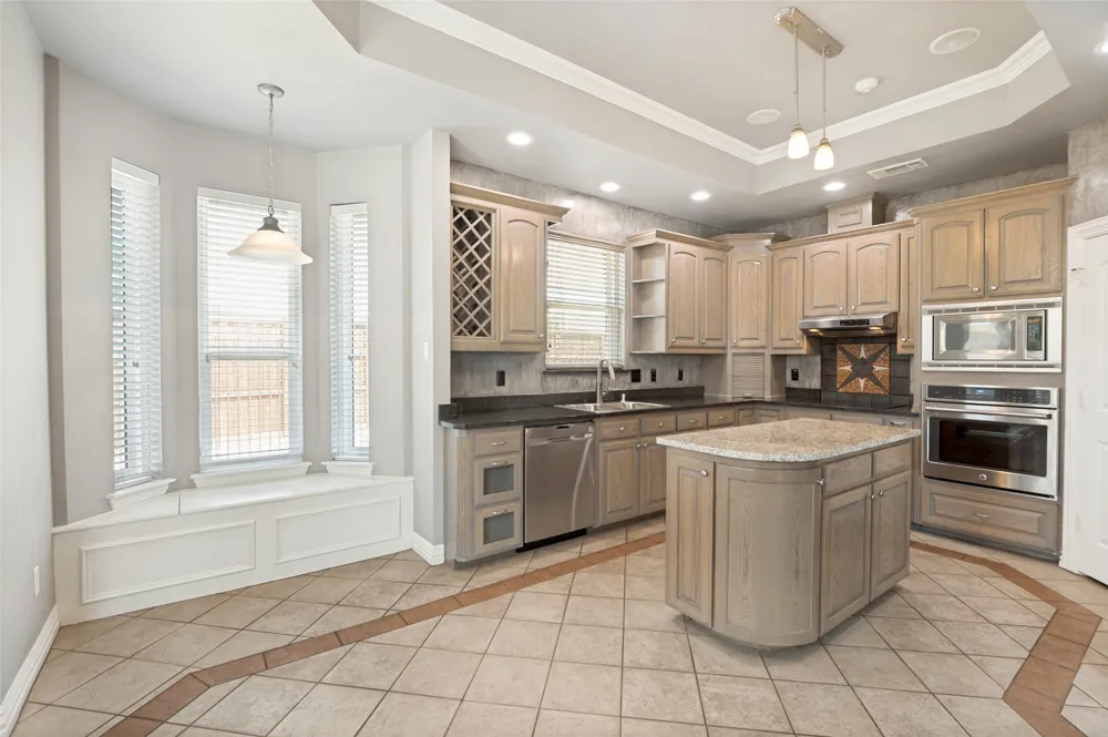 1533 Estates Way Carrollton, TX 75006