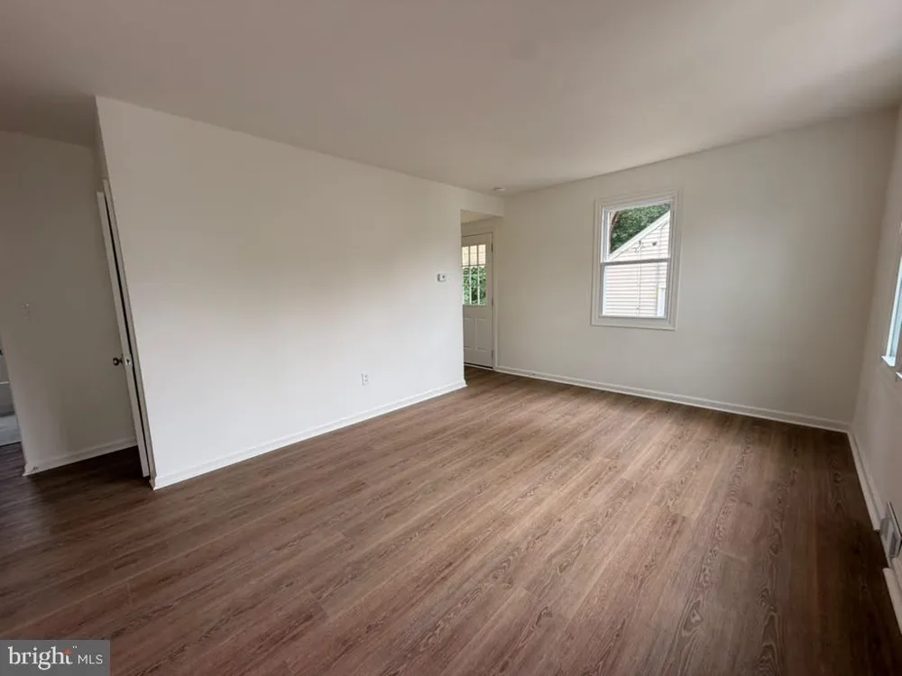 2903 FOREST GLEN ROAD Baltimore, MD 21216