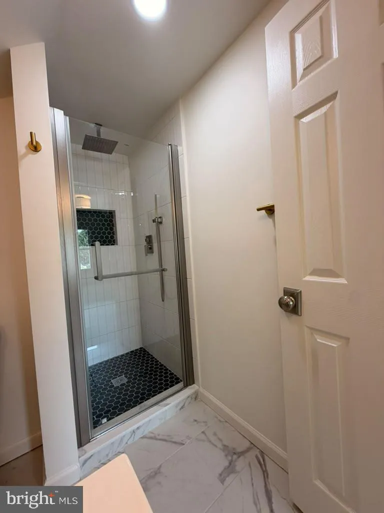 2903 FOREST GLEN ROAD Baltimore, MD 21216