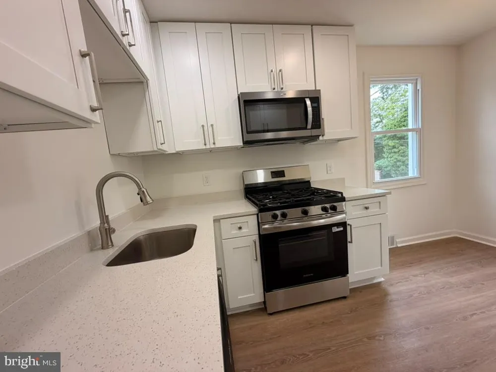 2903 FOREST GLEN ROAD Baltimore, MD 21216
