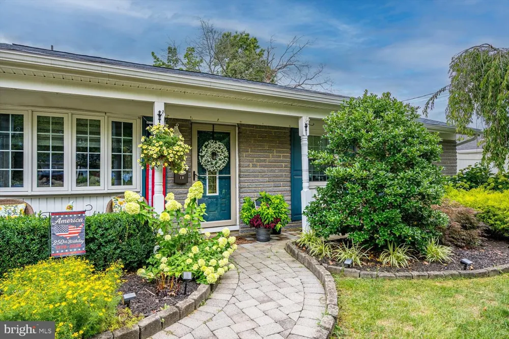 10 FOREST PARK TERRACE Monroe Township, NJ 08831