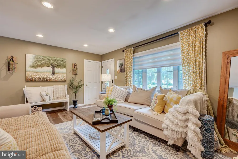 10 FOREST PARK TERRACE Monroe Township, NJ 08831