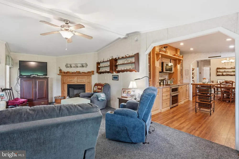 1065 PINE CIRCLE Telford, PA 18969