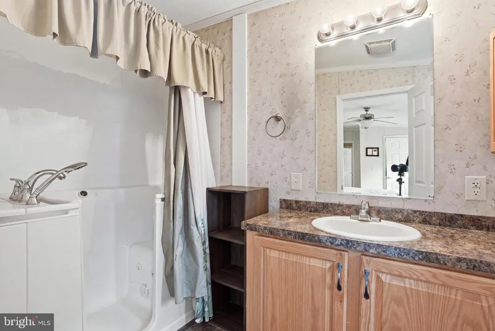 1065 PINE CIRCLE Telford, PA 18969