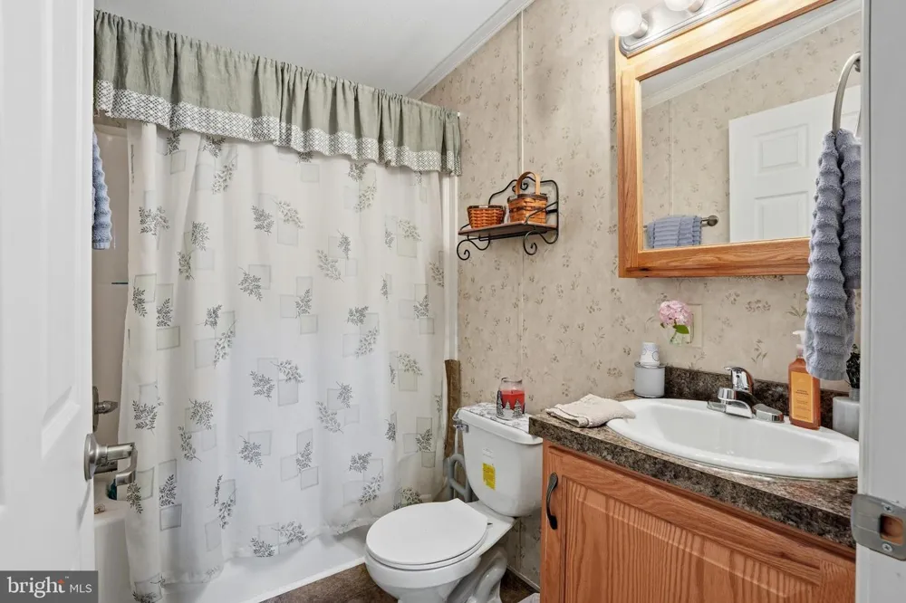 1065 PINE CIRCLE Telford, PA 18969