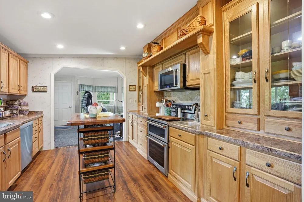 1065 PINE CIRCLE Telford, PA 18969