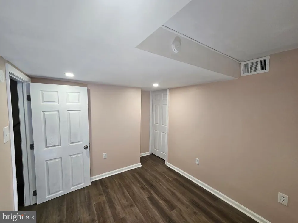 400 MARPLE ROAD Broomall, PA 19008