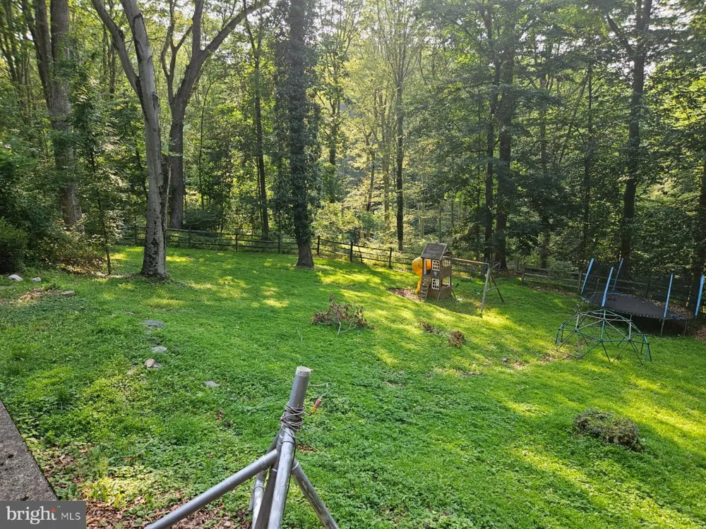 400 MARPLE ROAD Broomall, PA 19008