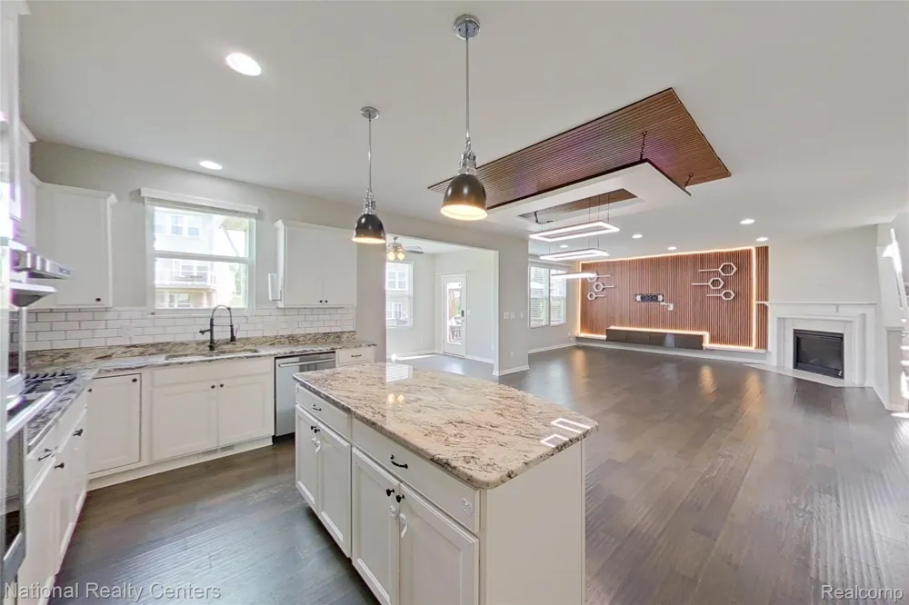 58180 Jonagold Lane Lyon Charter Township, MI 48165