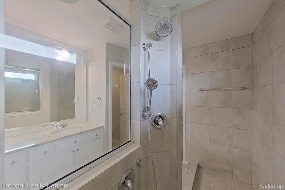 58180 Jonagold Lane Lyon Charter Township, MI 48165