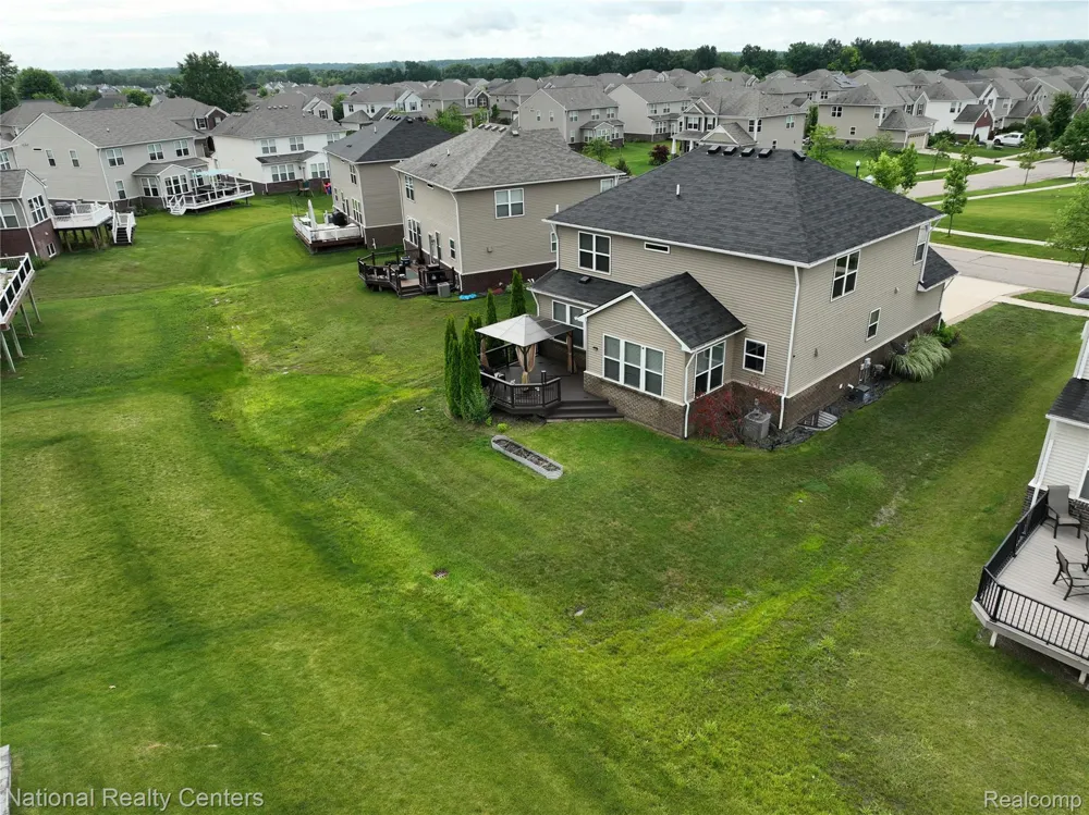 58180 Jonagold Lane Lyon Charter Township, MI 48165