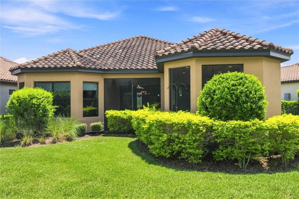 11301 JUGLANS DRIVE Odessa, FL 33556