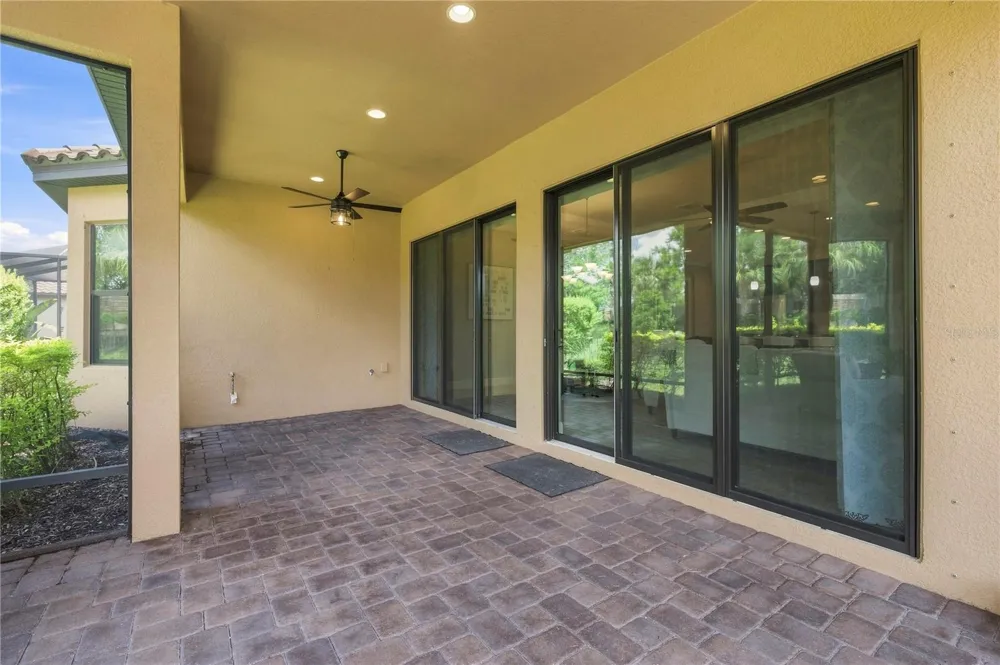 11301 JUGLANS DRIVE Odessa, FL 33556