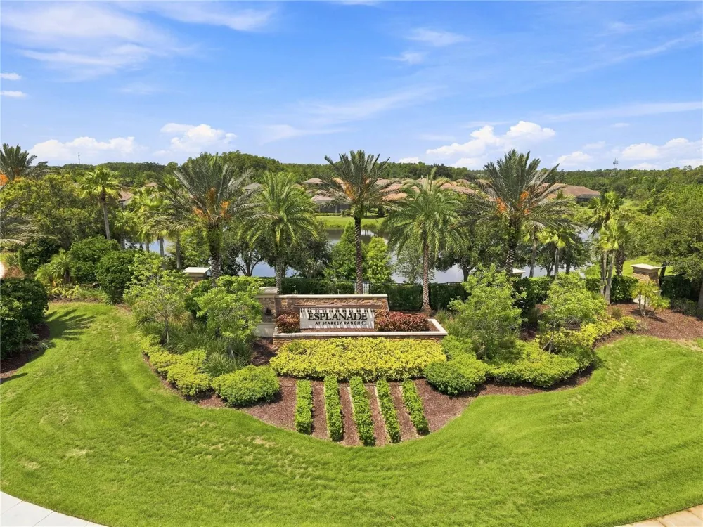 11301 JUGLANS DRIVE Odessa, FL 33556