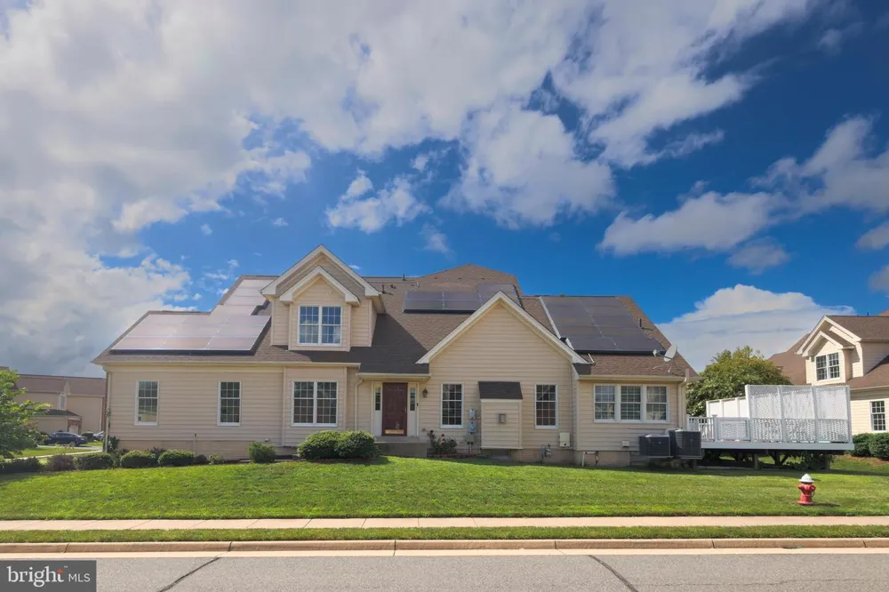 22918 BROWN SQUARE Ashburn, VA 20148