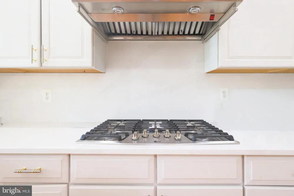 22918 BROWN SQUARE Ashburn, VA 20148