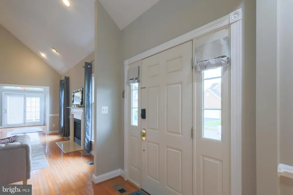 22918 BROWN SQUARE Ashburn, VA 20148