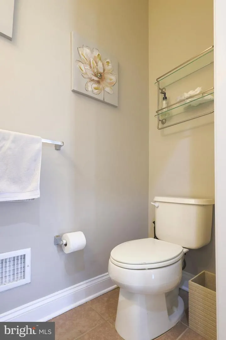 22918 BROWN SQUARE Ashburn, VA 20148