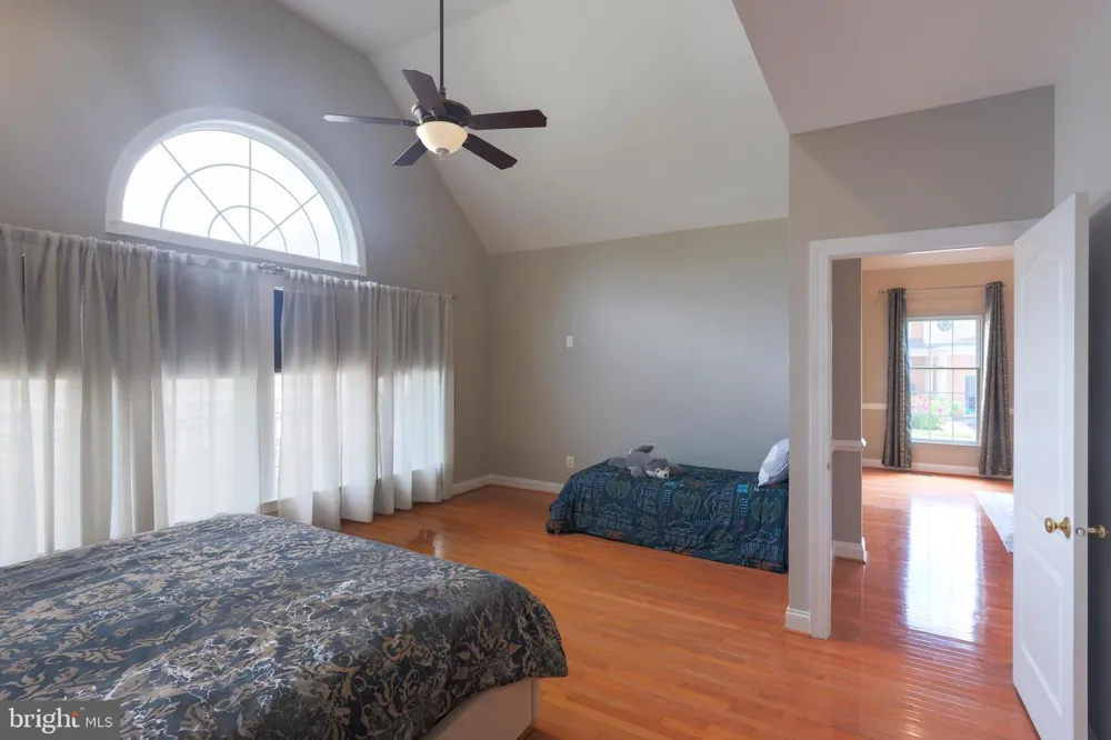 22918 BROWN SQUARE Ashburn, VA 20148