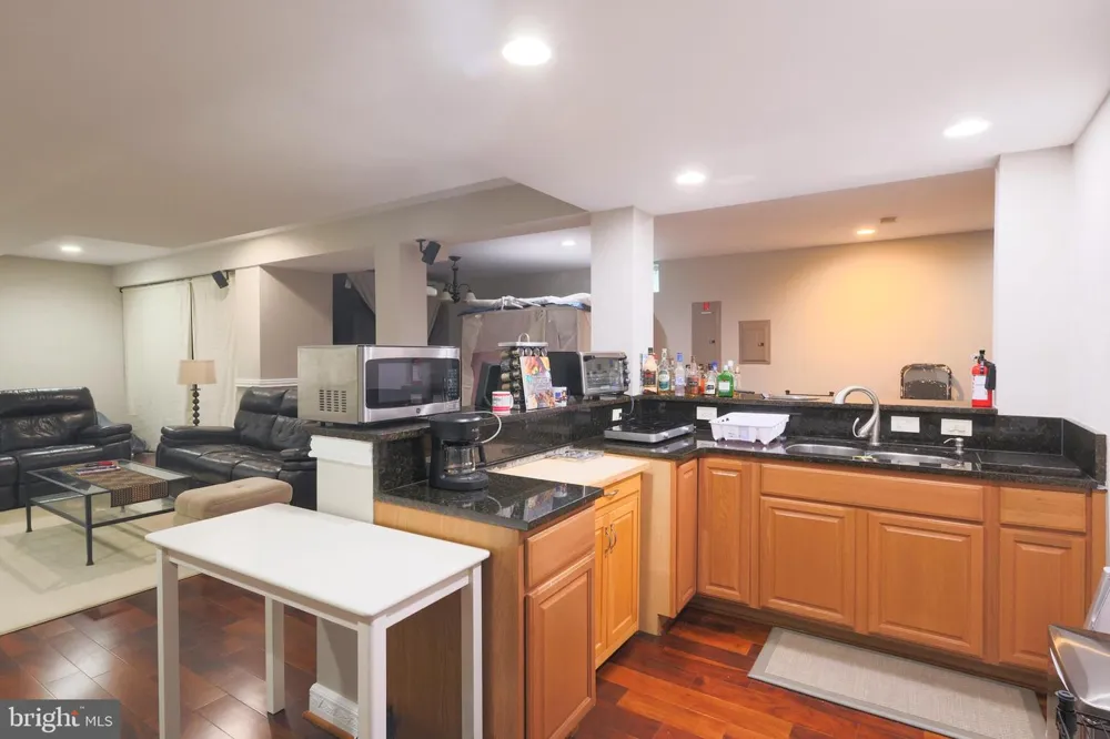 22918 BROWN SQUARE Ashburn, VA 20148