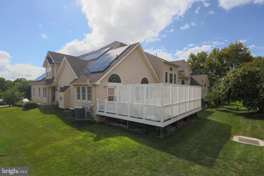 22918 BROWN SQUARE Ashburn, VA 20148