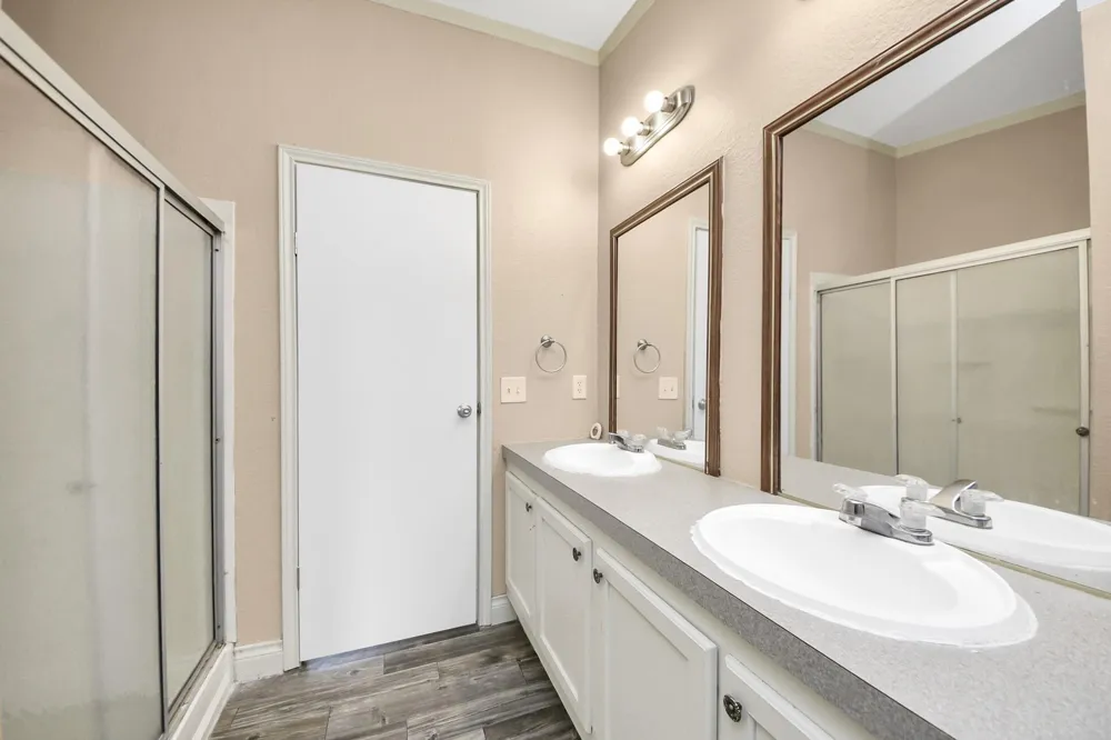524 Road 5253 Cleveland, TX 77327