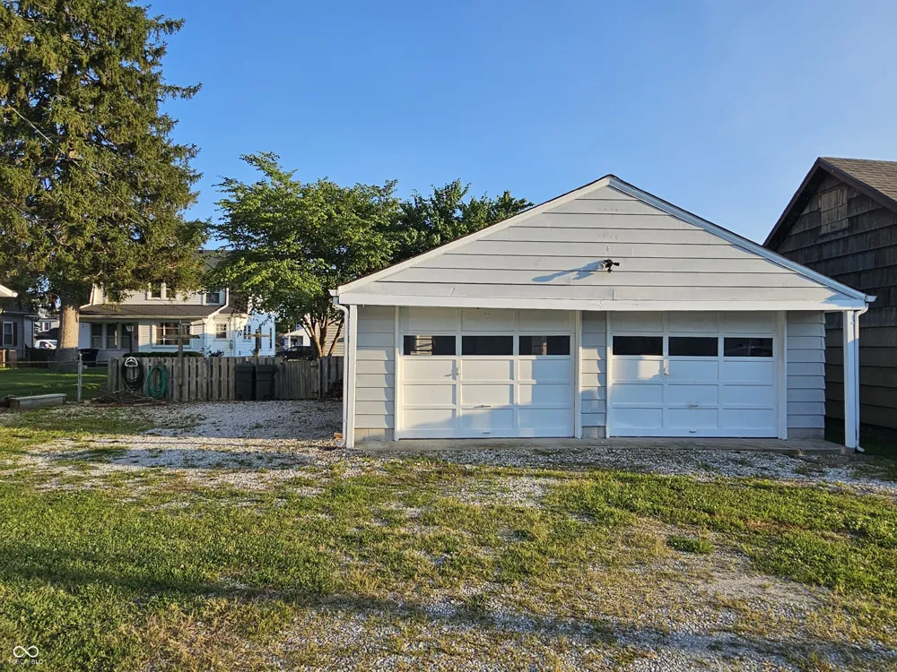 1410 S I STREET Elwood, IN 46036