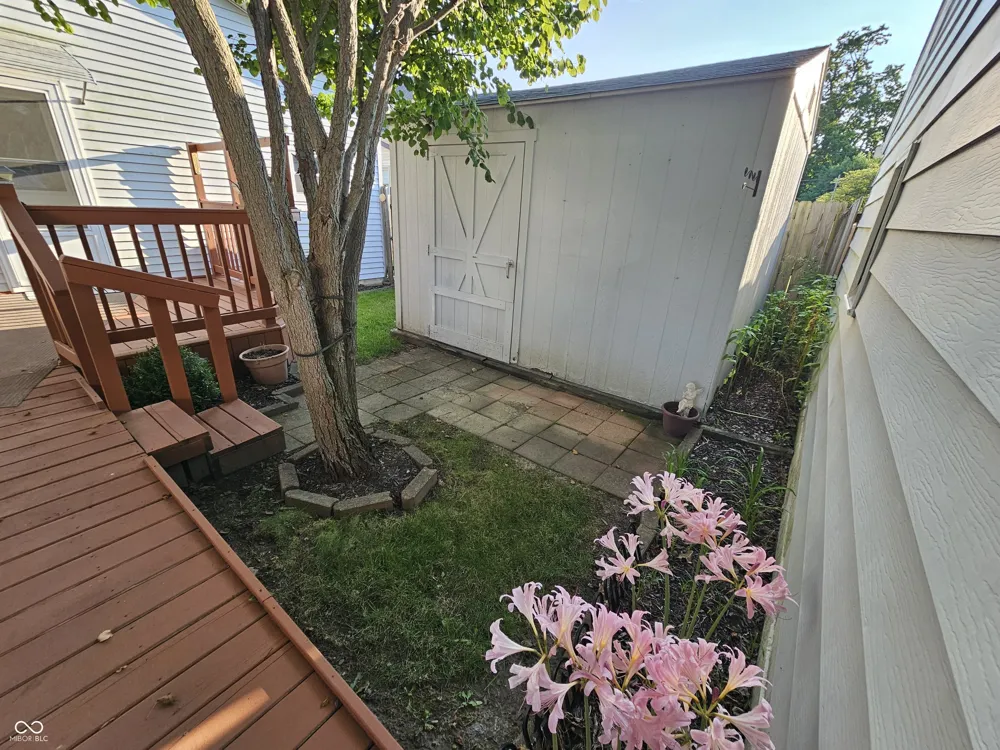 1410 S I STREET Elwood, IN 46036