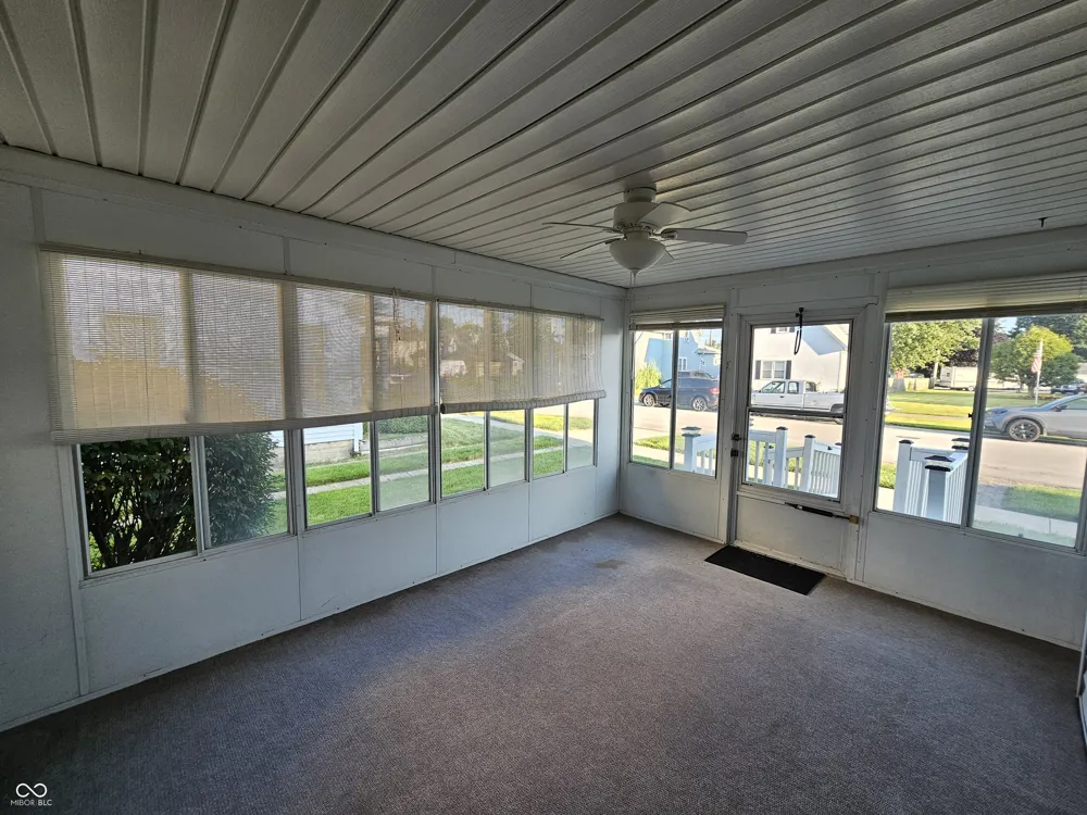 1410 S I STREET Elwood, IN 46036