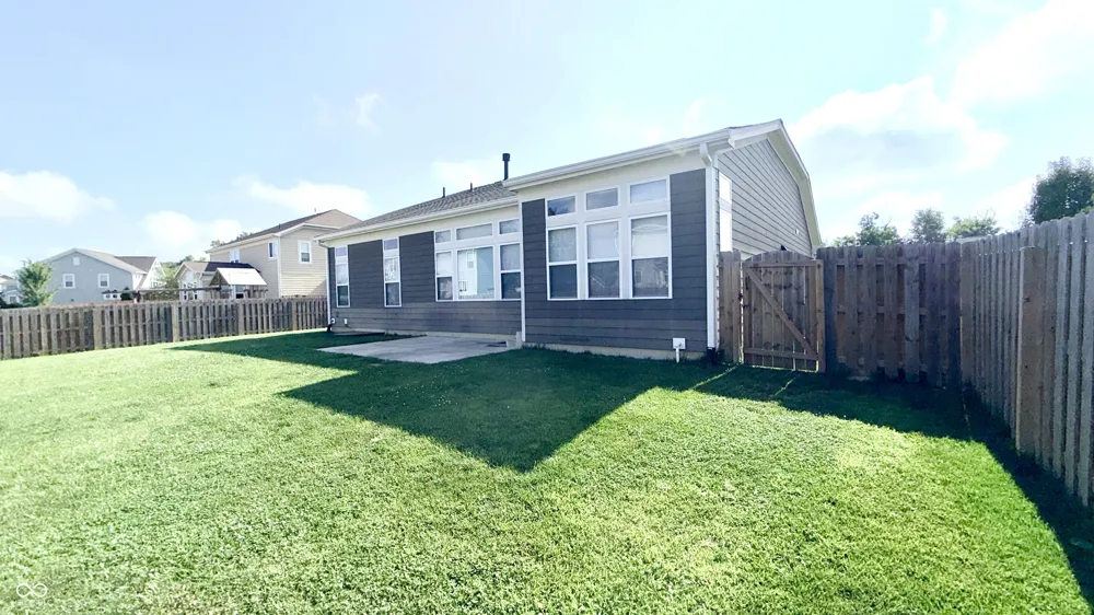 960 Miller Court Greenfield, IN 46140