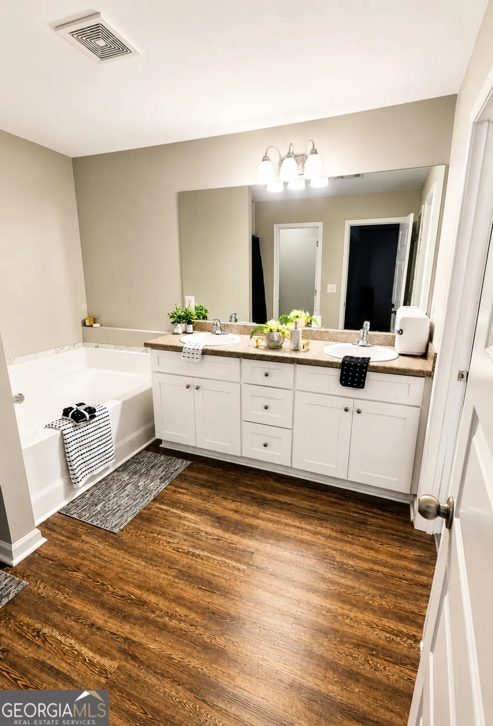 133 Beaty TRL Flovilla, GA 30216