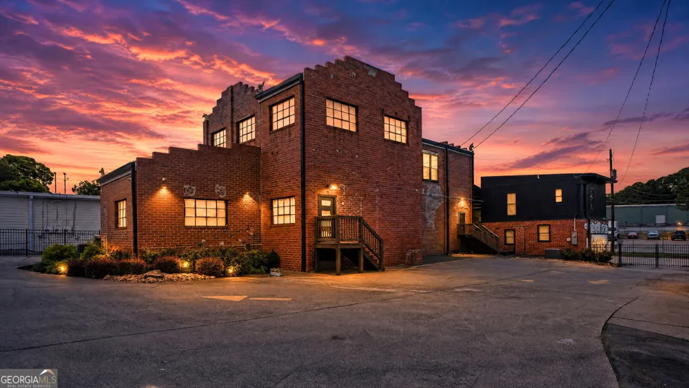 261 Griffin ST McDonough, GA 30253