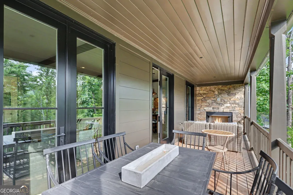 60 Cove View LN Clarkesville, GA 30523