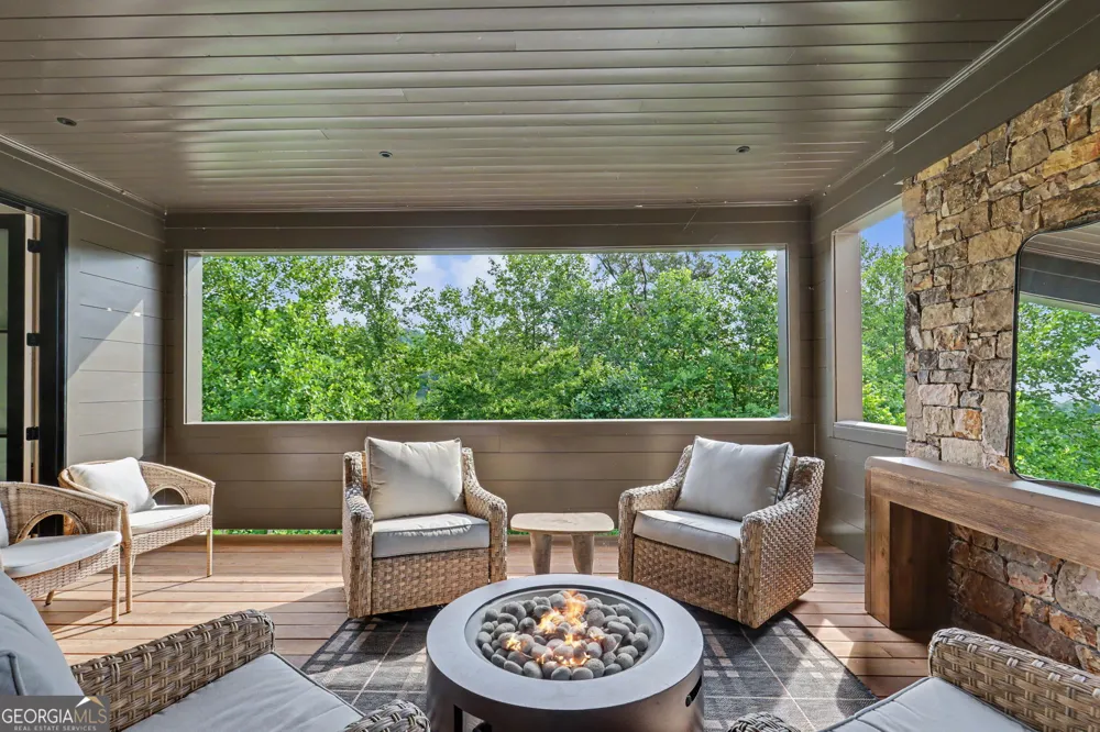 60 Cove View LN Clarkesville, GA 30523