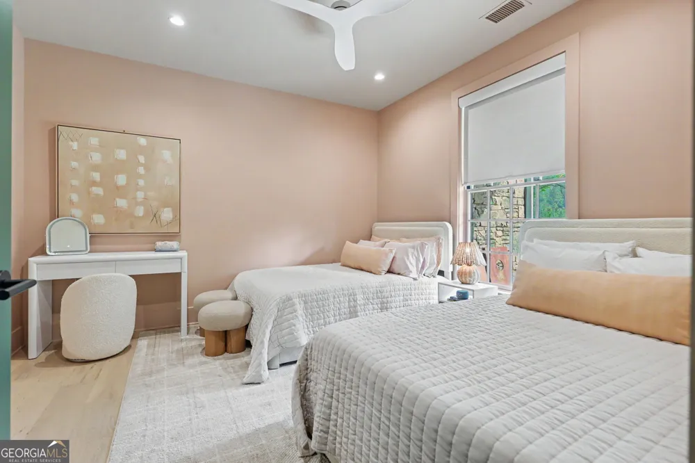 60 Cove View LN Clarkesville, GA 30523