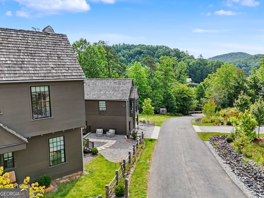 60 Cove View LN Clarkesville, GA 30523