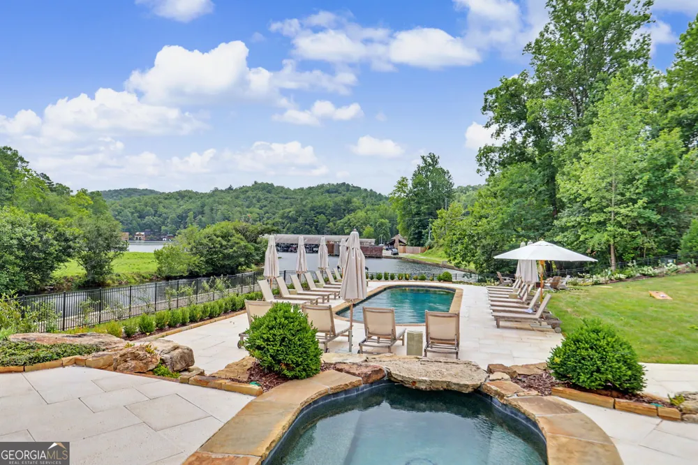 60 Cove View LN Clarkesville, GA 30523