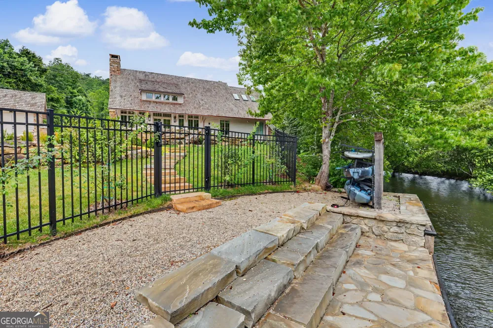 60 Cove View LN Clarkesville, GA 30523