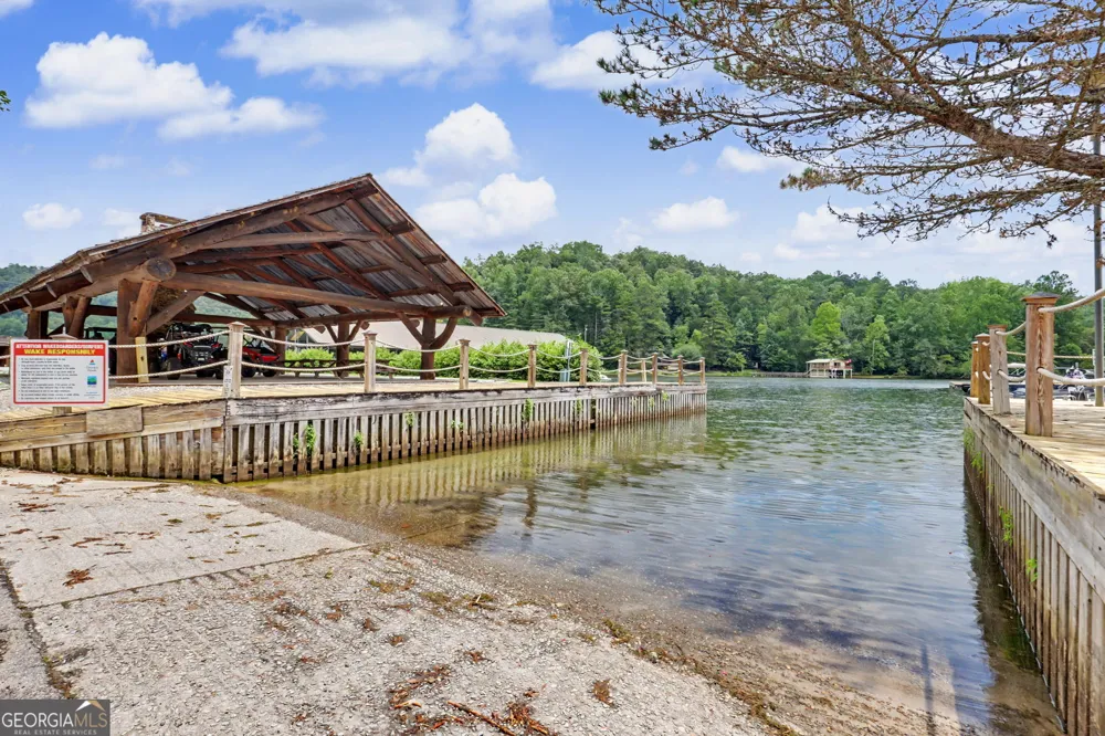 60 Cove View LN Clarkesville, GA 30523