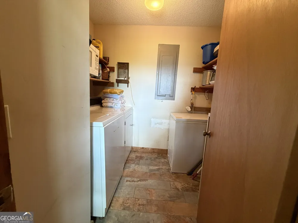1491 Black Branch RD Rabun Gap, GA 30568