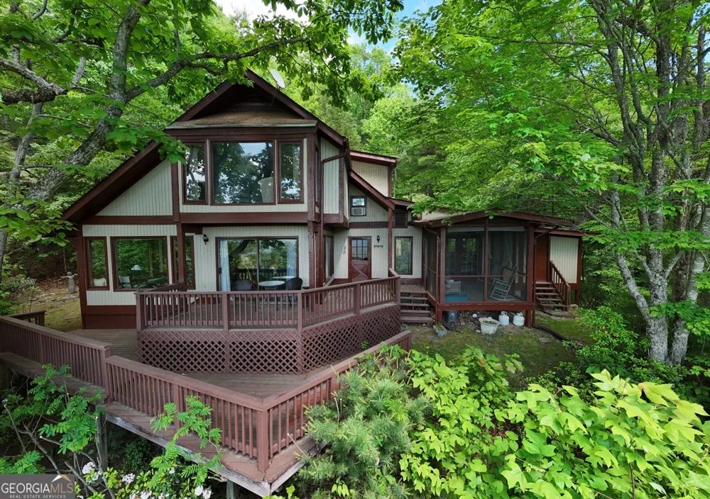 1491 Black Branch RD Rabun Gap, GA 30568