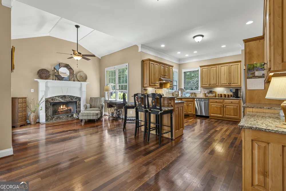 1041 Spring Lake DR Bishop, GA 30621