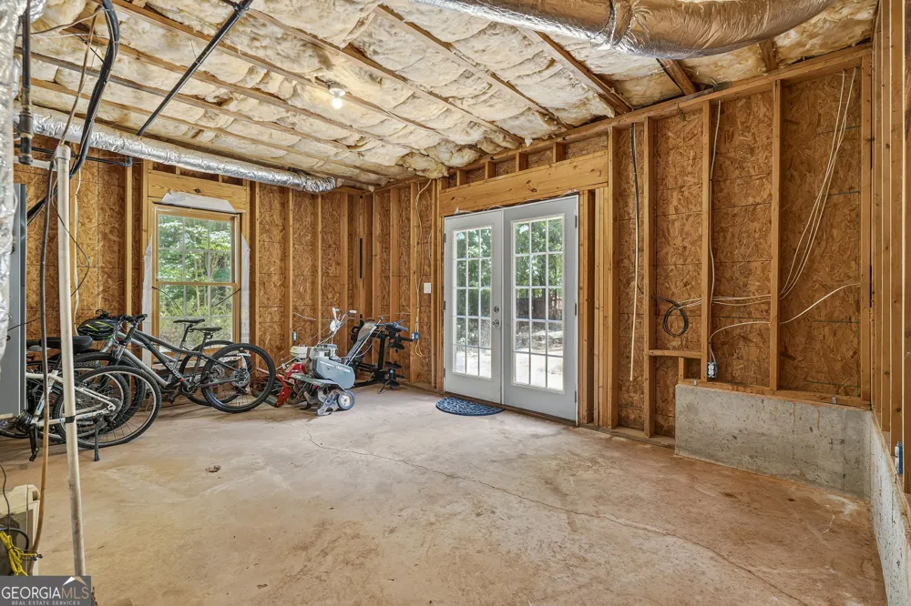 1041 Spring Lake DR Bishop, GA 30621